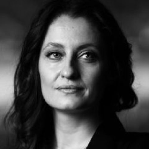 Şafak Pavey